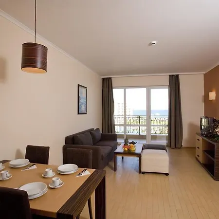 Majestic 4* סאני ביץ'