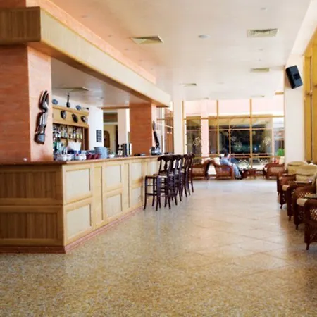 Курортный комплекс Majestic 4*