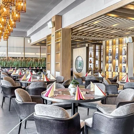 Majestic 4* Солнечный берег