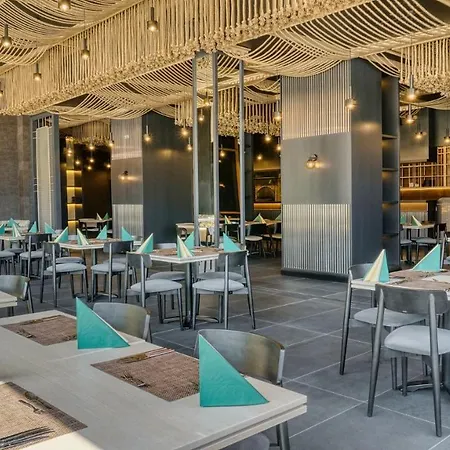 Majestic Солнечный берег