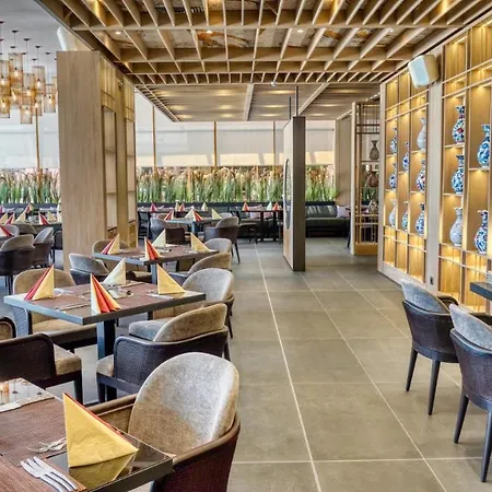 Majestic Σάνι Μπιτς