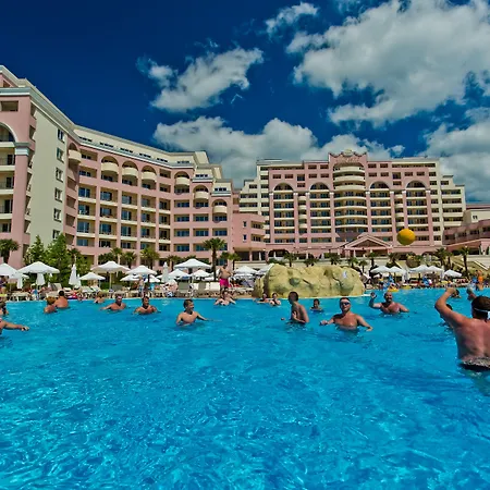 Курортный комплекс Majestic