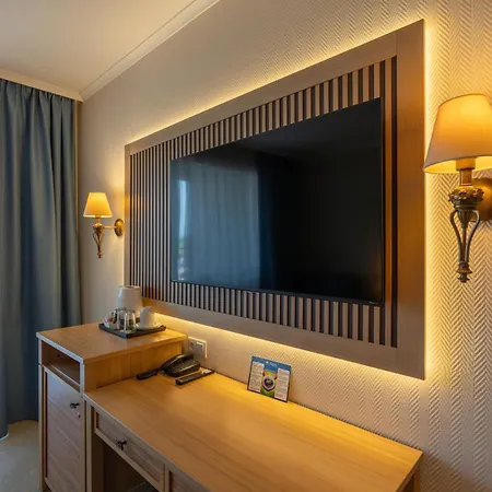 Majestic 4* Солнечный берег