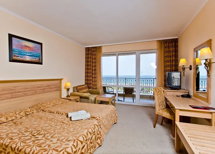 Курортный комплекс Majestic 4*