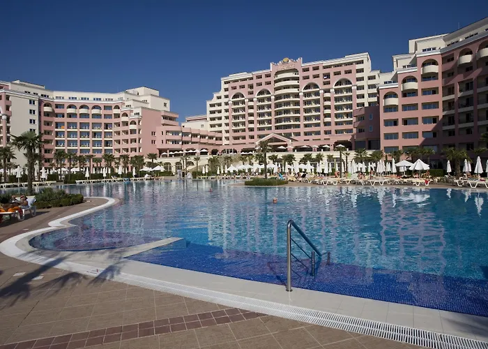 Здравен курорт Majestic 4*